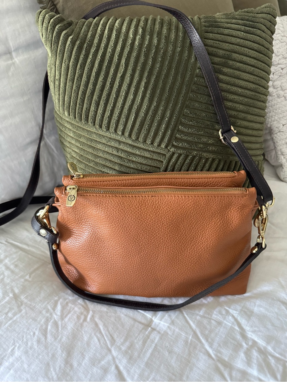 Valentina Triple-Zip Crossbody in leather Cognac and Brown straps